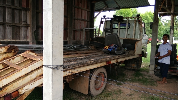 ขายเทรลเลอร์หกล้อ Hino Km505 ราคา189000 บาท