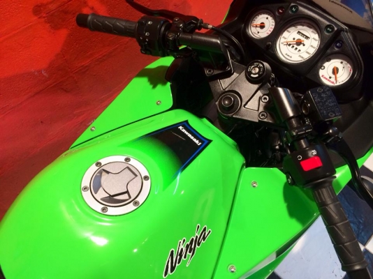 T&amp;T BIKE RAMA2ขายKAWASAKI NINJA250 ปี2012 วิ่ง8000โล  รถออกศูนษ์ใช้มือเดียวป้ายแดงคับ สภาพนางฟ้าราคาพิเศษเพียง 82500