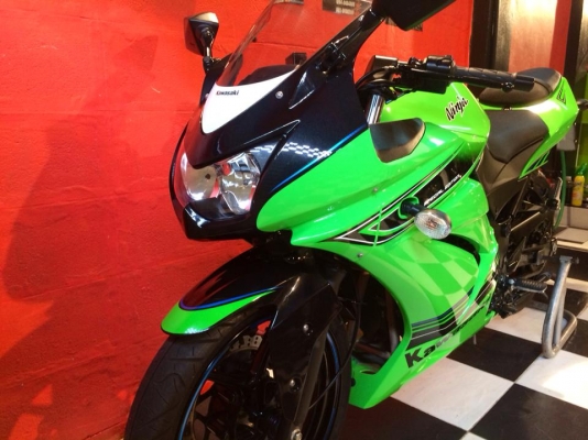 T&amp;T BIKE RAMA2ขายKAWASAKI NINJA250 ปี2012 วิ่ง8000โล  รถออกศูนษ์ใช้มือเดียวป้ายแดงคับ สภาพนางฟ้าราคาพิเศษเพียง 82500