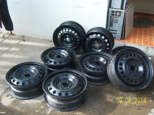 กระทะล้อขอบ15 2 ชุด