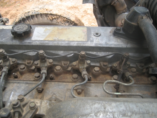 ฮีโน่   195 แรง ราคา    680,000  บาท