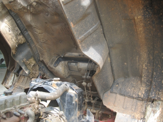 ฮีโน่   195 แรง ราคา    680,000  บาท