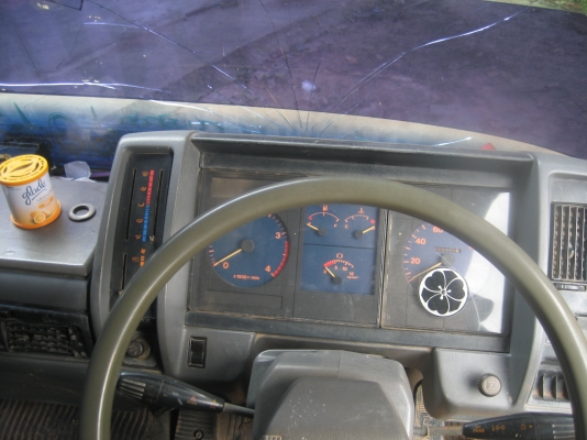 ฮีโน่   195 แรง ราคา    680,000  บาท