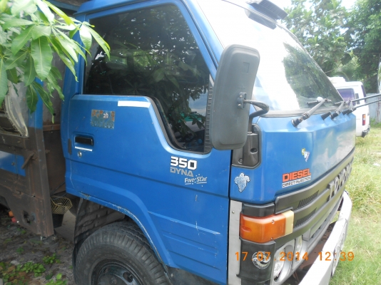 ขาย รถบรรทุก 6ล้อกลาง