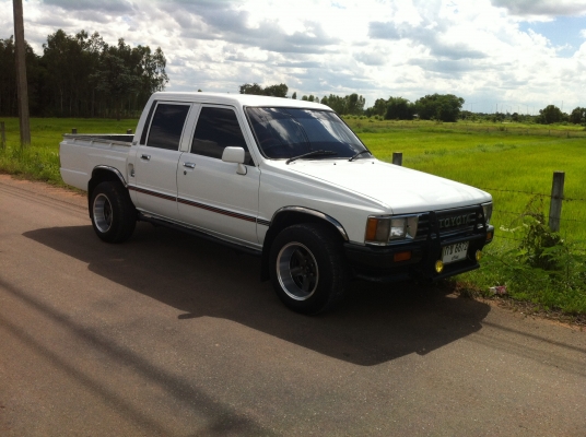 Super Hero 4 ประตู เดิมๆ สวยๆ มาแล้วครับ Super Hero 4 ประตู เดิมๆ สวยๆ มาแล้วครับ