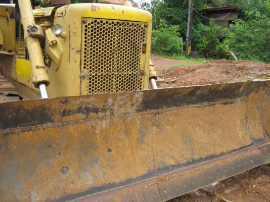 ต้องการขาย CAT D5D ด่วน ต้องการขาย CAT D5D ด่วน