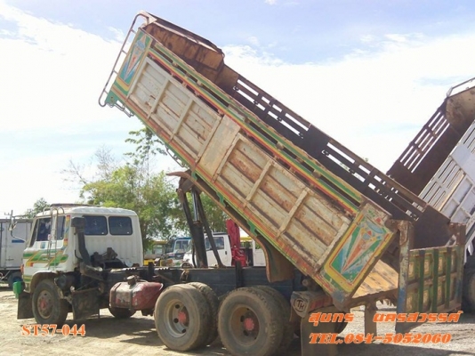 ขายด่วน รถบรรทุก 10 ล้อดั้ม HINO FM  215 แรง สภาพเดิมๆ สวย พร้อมใช้งาน