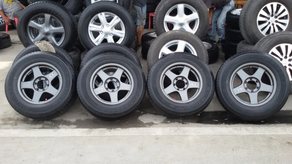 ขายล้อเบสเล่ขอบ17พร้อมยางชุดละ13500