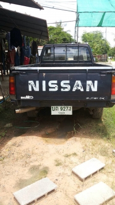 ขายรถ NISSAN 2.5 เครื่องดีเซล ฝาขาว ปี 33 สภาพพร้อมใช้  เดิมๆเครืองดีครัชชีสวย เครื่องดีขับกลับได้เลย เอกสารพร้อมโอนพร้อมโอน