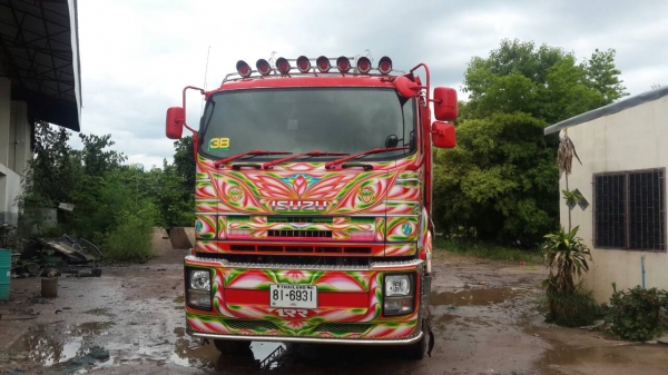 ขายดาวน์ISUZU360ปี56แม่ลูกๆสามเพลาดั้มแม่ลูกวิ่งใด้1แสนกว่าโล ส่งต่อเปลี่ยนสัญญาได้เลย ไม่มีงวดค้างโทร0843923995