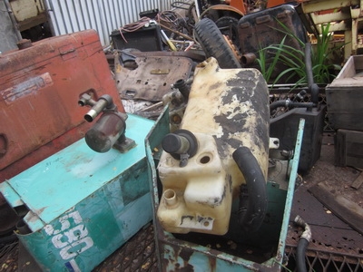 ขาย - ถังน้ำมัน ถังไฮโดรลิค ถังโซลาร์ มือสองเก่านอก จำนวนหลายใบ ราคาใบละ 1,500 บาท