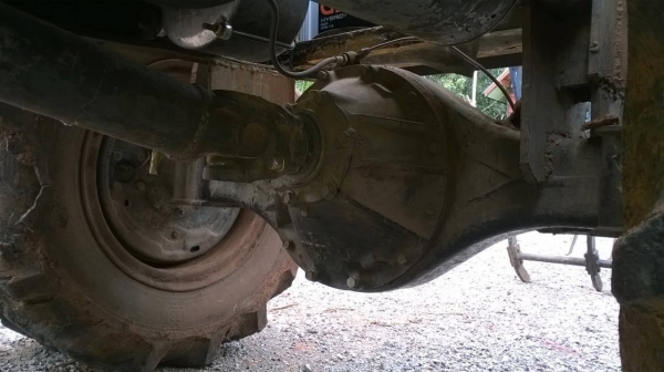 ขายรถคีบ สภาพพร้อมใช้งาน เครื่อง 6BB1 145 แรงม้า ปั้มดี ทำงานไว ราคาต่อรองได้ครับ