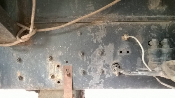 ขาย 10 ล้อ 2 เพลาดั้ม HINO F18 สภาพสวย เครื่อง HO7C 180 แรงม้าแน่นไม่หลวม คัสซีสวยจัด เกียร์เดิม สโลว์เดิม เบรคทิฟฟี่ ยางเต็ม ทะเบียนพร้อมโอนครับ