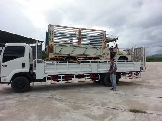 อีแต๋น 6 ล้อดั้ม คัสซีหน้า 5 เครื่องอีสุสุ 4 สูบ..พร้อมใช้งานเลยครับ