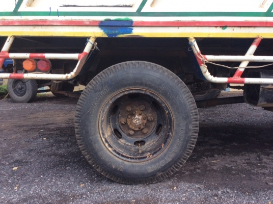 อีแต๋น 6 ล้อดั้ม คัสซีหน้า 5 เครื่องอีสุสุ 4 สูบ..พร้อมใช้งานเลยครับ