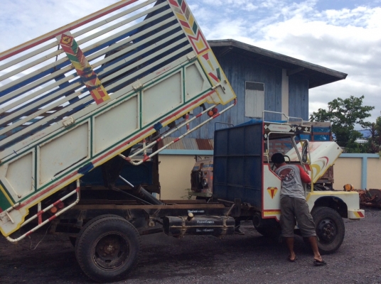 อีแต๋น 6 ล้อดั้ม คัสซีหน้า 5 เครื่องอีสุสุ 4 สูบ..พร้อมใช้งานเลยครับ