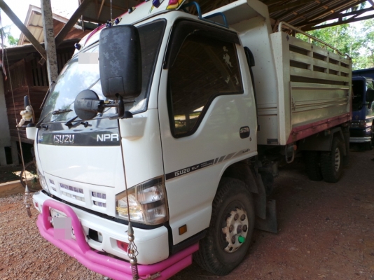 ISUZU NPR