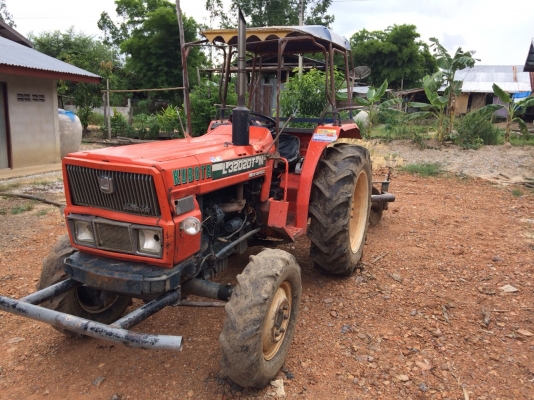 คูโบต้า L3202 4 WD 2 เพลา ผาน 6  เดิมๆเครื่องดี เดิมๆ ใช้งานได้ปรกติครับ