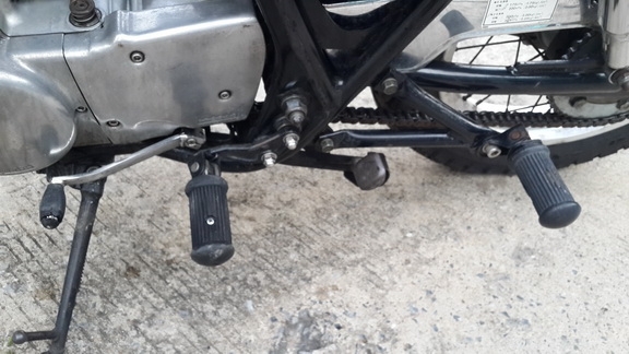 ก่อนเที่ยงพรุ่งนี้ SR400 แต่งแนวยุคสงครามโลก เพิ่งมาจากญี่ปุ่น