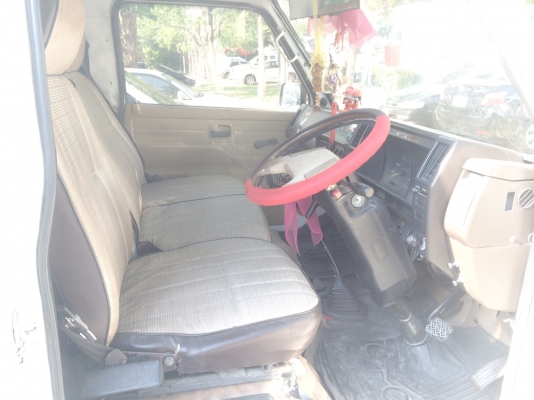 ขายรถตู้บัสดี้ เครื่อง 90 แรงม้าฝาทอง พวงมาลัยเพาเวอร์ เบาะครบ เดิมบาง แอร์เย็นหน้าหลัง