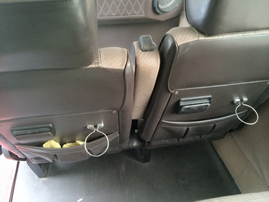 ขายรถตู้บัสดี้ เครื่อง 90 แรงม้าฝาทอง พวงมาลัยเพาเวอร์ เบาะครบ เดิมบาง แอร์เย็นหน้าหลัง