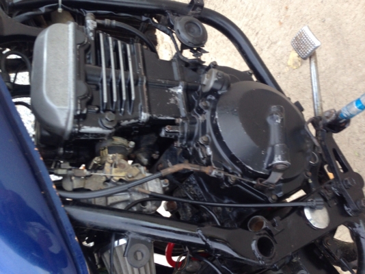 ขาย Kawasaki EL 250 cc. อินวอยแท้ รถเครื่องดีมากพร้องใช้งานยาวๆ ราคา28,000 บาทต่อรองได้ครับมาดูรถได้ที่ สุพรรณบุรี สนใจติดต่อ 092-6429114 ครีม สุพรรณ