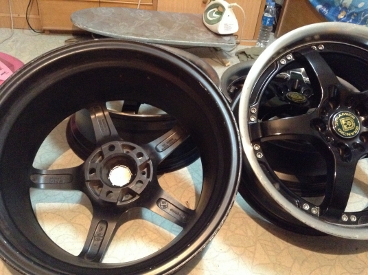 แม็ก EMR ขอบ 18 นิ้ว 5 รู 114 กว้าง 7.5 นิ้ว 4วง 6900 บาท