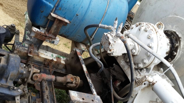 ขายด่วนรถ6ล้อโม้ปูนโม้ตรง3.5คิวปั้มไดกิ้นรถสภาพพร้อมใช้งาน ขายด่วนรถ6ล้อโม้ปูนโม้ตรง3.5คิวปั้มไดกิ้นรถสภาพพร้อมใช้งาน