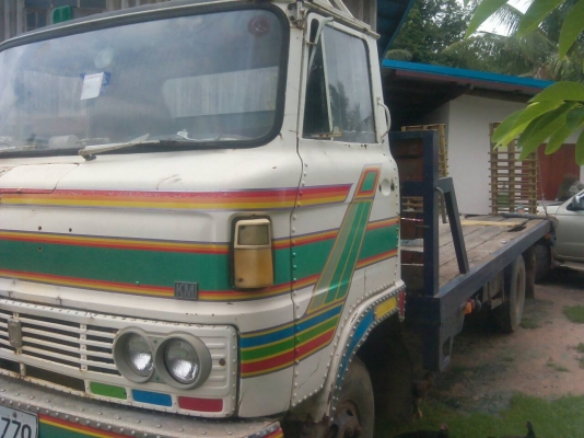 ขายเทรลเลอร์6ล้อ HINO KM350 เครื่องEQ100 เครื่องดี แคชซีสวย ยางดี มีบันไดขึ้นรถเกี่ยว หัวไม่ผุ สนใจโทร 090-8588220คุณนะ