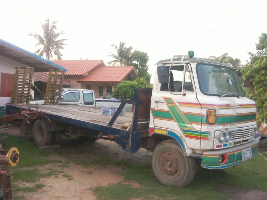 ขายเทรลเลอร์6ล้อ HINO KM350 เครื่องEQ100 เครื่องดี แคชซีสวย ยางดี มีบันไดขึ้นรถเกี่ยว หัวไม่ผุ สนใจโทร 090-8588220คุณนะ