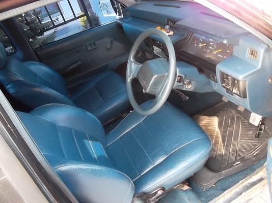 1995 MITSUBISHI, AEROBODY 2.5 CAB โฉม ปี89-94 สีน้ำเงิน เกียร์ธรรมดา