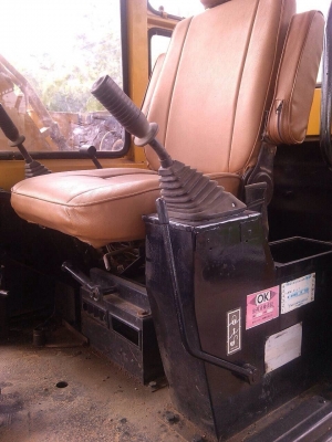 ขายCAT E70B สภาพสวยพร้อมใช้ ราคาต่อรองได้ ติดต่อได้ที่คุณ อ๊อฟ พิจิตร 086-737-9991