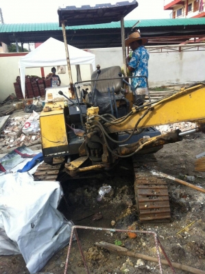 ขายKomatsu Pc20-5 รถพร้อมใช้