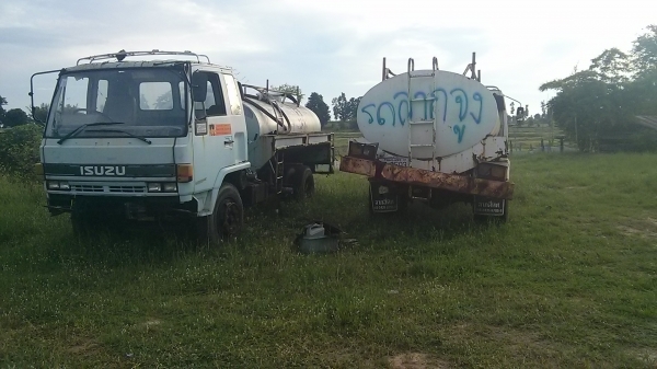 ขายรถ6ล้อน้ำ Isuzu Rocky 2คัน 165hp +195hp