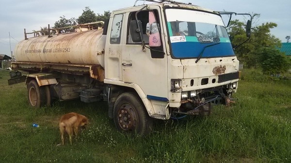 ขายรถ6ล้อน้ำ Isuzu Rocky 2คัน 165hp +195hp