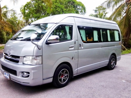 Toyota Commuter ปี05 สภาพสวย VIP แต่งครบ(ขายแล้วครับ)