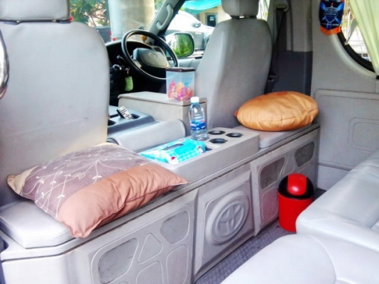 Toyota Commuter ปี05 สภาพสวย VIP แต่งครบ(ขายแล้วครับ) Toyota Commuter ปี05 สภาพสวย VIP แต่งครบ(ขายแล้วครับ)