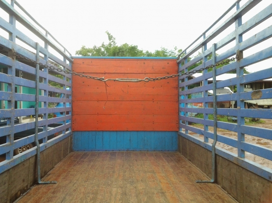 ISUZU   NPR  71PY52Y  ปี46  ยาว 5เมตรทะเบียนพร้อมโอน