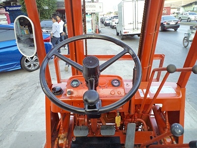 ขายรถยกโคมัสสึ 1 ตัน รุ่น12 เครื่องเบนซิน กระบอกคู่ เสาสูง 3 เมตร ยางตันใหม่ พวงมาลัยเพาเว่อร์ สีเดิมจากนอก นำเข้าจากญี่ปุ่น ใช้งานได้ทันที ราคา120000 ขายรถยกโคมัสสึ 1 ตัน รุ่น12 เครื่องเบนซิน กระบอกคู่ เสาสูง 3 เมตร ยางตันใหม่ พวงมาลัยเพาเว่อร์ สีเดิมจากนอก นำเข้าจากญี่ปุ่น ใช้งานได้ทันที ราคา120000