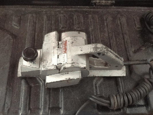 ขายกบไฟฟ้าหน้า3 Makita Model 1600 750W. Made in japan.