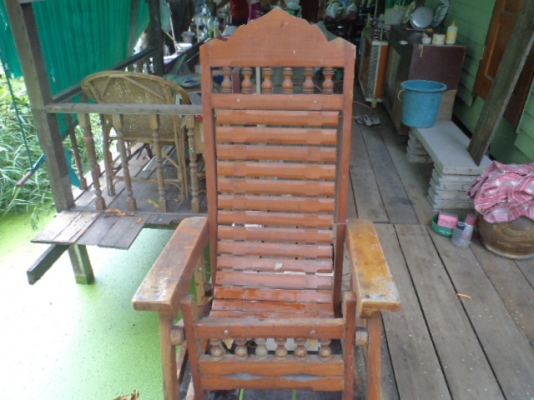 เก้าอี้ฮ่องเต้ไม้สัก