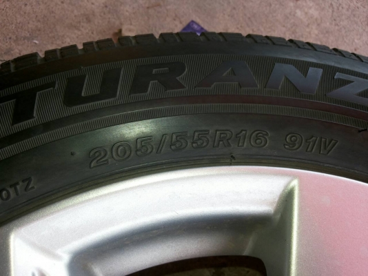 ล้อ Mazda3ขอบ16 พร้อมยาง Bridgestone 205-55R16 ปี 12 ล้อ Mazda3ขอบ16 พร้อมยาง Bridgestone 205-55R16 ปี 12