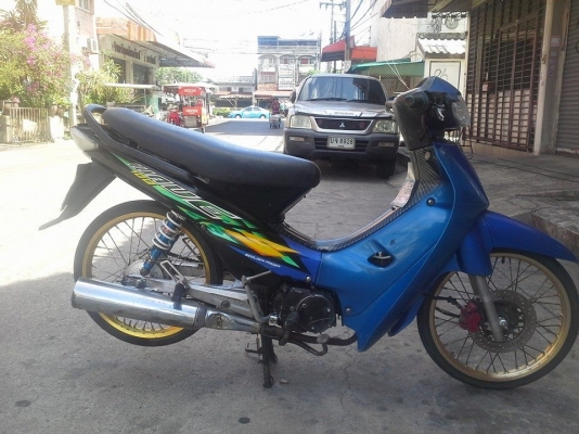 Wave 100 ปี 46 สีน้ำเงิน ล้อทอง มีเล่ม เอกสารครบๆ ราคาถูกมากๆ ทดลองขับได้ทุกวัน Wave 100 ปี 46 สีน้ำเงิน ล้อทอง มีเล่ม เอกสารครบๆ ราคาถูกมากๆ ทดลองขับได้ทุกวัน