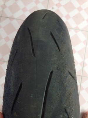 ขายยางDUNLOP 120/70/17&160/60/17สภาพสวยมากเนื้อนิ่มปี2013ปลายปีเกรดเดียวกับPirelli.ตะเกียบหัก ขายยางDUNLOP 120/70/17&160/60/17สภาพสวยมากเนื้อนิ่มปี2013ปลายปีเกรดเดียวกับPirelli.ตะเกียบหัก