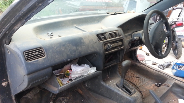 ตัดแยกโซลูุน่า มุมส้ม 2 คัน ราคาและรายละเอียดโทรคุยได้