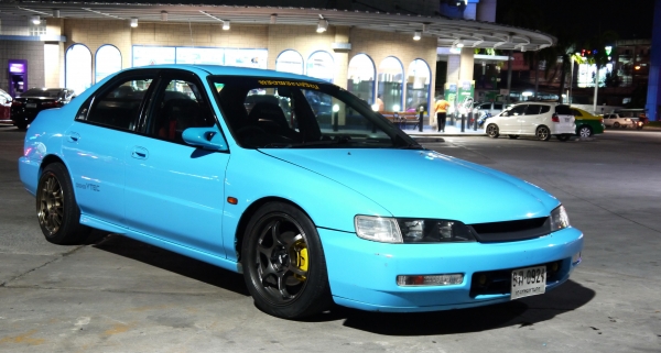 ขายดาว์ accord 96 เครื่องH22A ล้อse37แท้ A/m พร้อมของแต่ง
