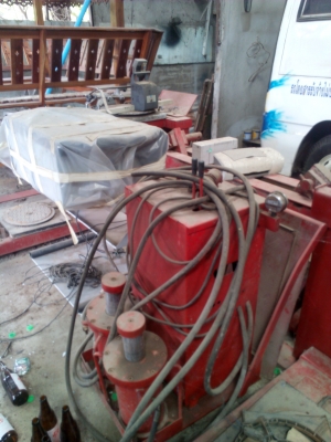 เครื่องดัดคานรถบรรทุก