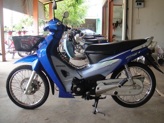 ขายเวฟ ไอ 125 สีน้ำเงิน สภาพสวยพร้อมใช้ ขายเวฟ ไอ 125 สีน้ำเงิน สภาพสวยพร้อมใช้