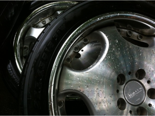 ายแม็ก18ญี่ปุ่นแท้Shallenพร้อมยางyokohama225/45/18 15,000 บาท ล้อแท้มาตรฐาน Jawa