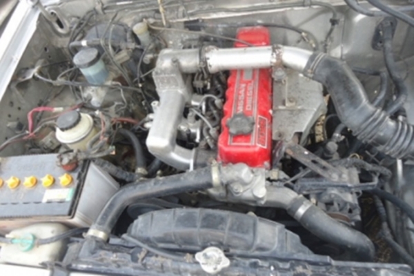 ขายนิสัน 90,000 บาย Tel. 0815711261 หรือ0948379500